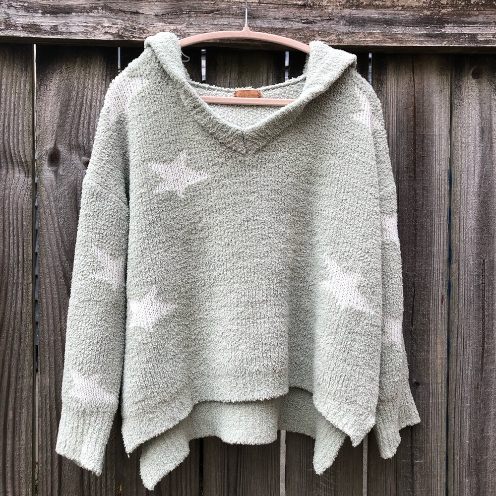 POL Hooded Star Sweater Sage Green Size S Boxy Slouchy Soft Fuzzy Knit
